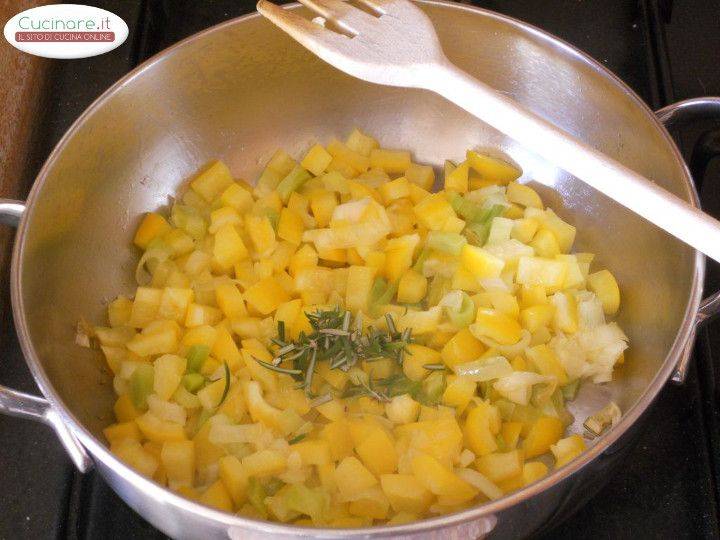 Sugo vegetariano con Peperoni, Porri e Zucchine preparazione 6